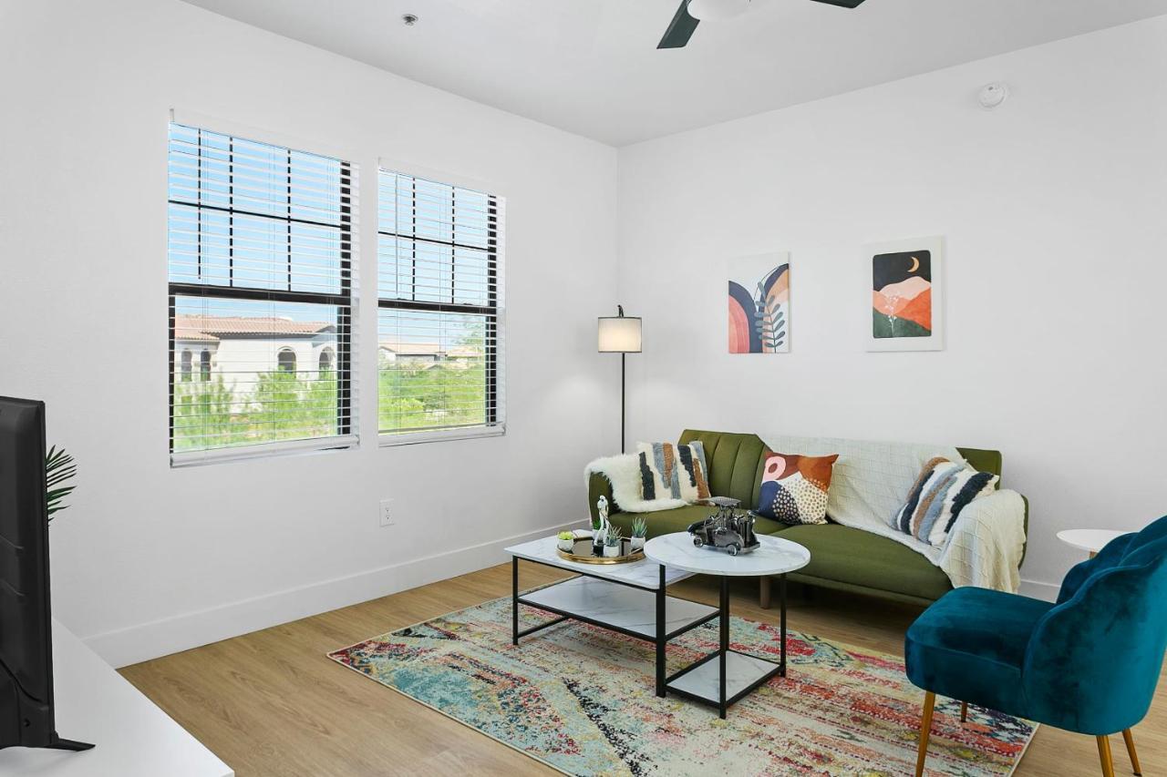 Cozysuites Glendale By The Stadium With Pool 01 Екстериор снимка