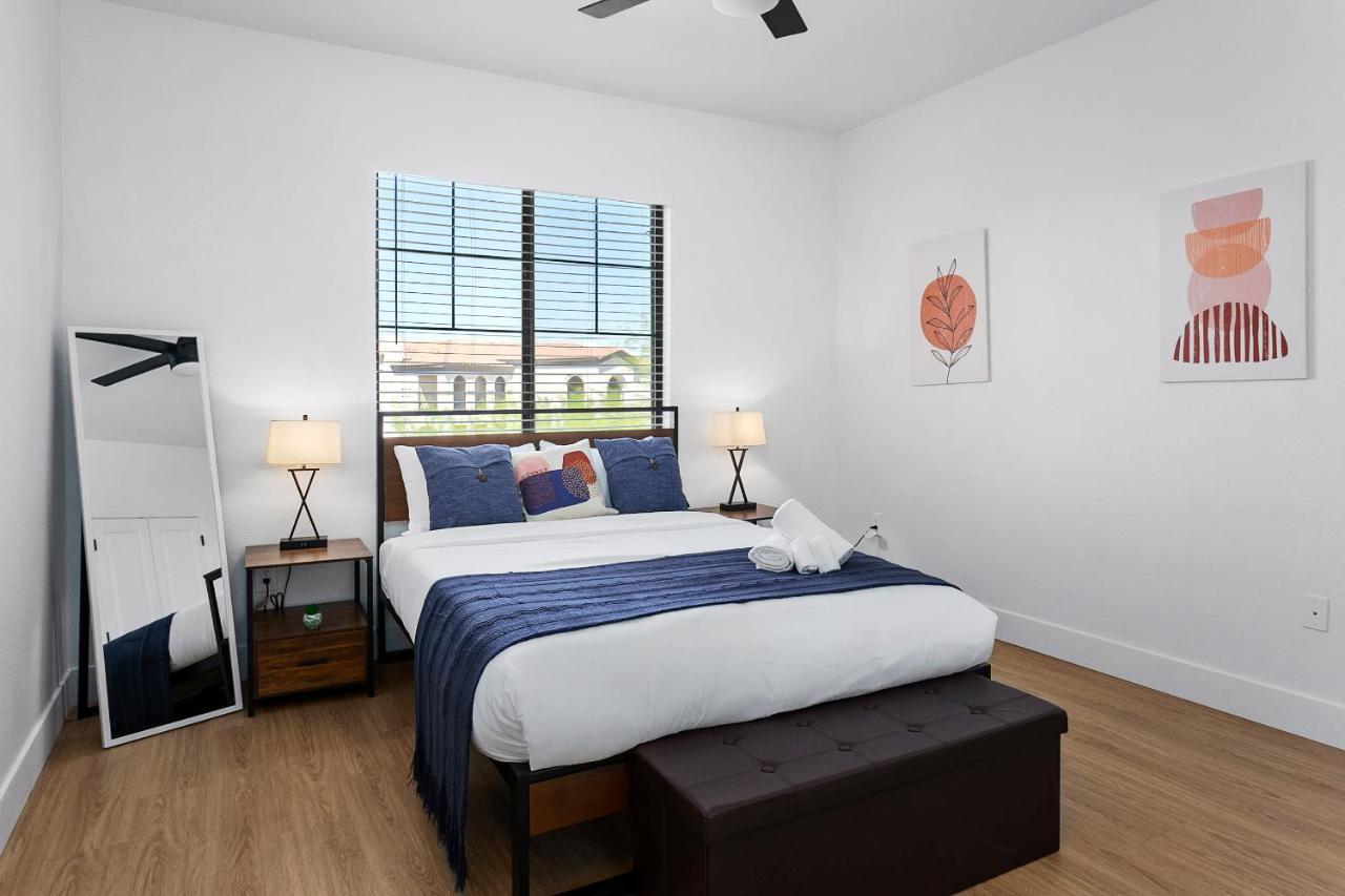 Cozysuites Glendale By The Stadium With Pool 01 Екстериор снимка