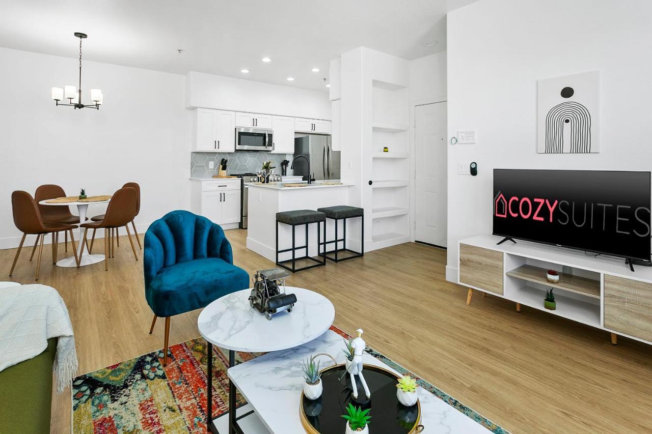 Cozysuites Glendale By The Stadium With Pool 01 Екстериор снимка