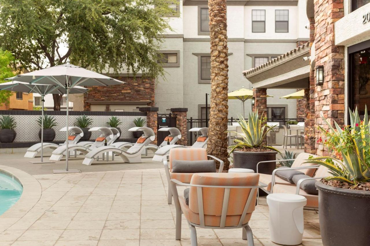 Cozysuites Glendale By The Stadium With Pool 01 Екстериор снимка